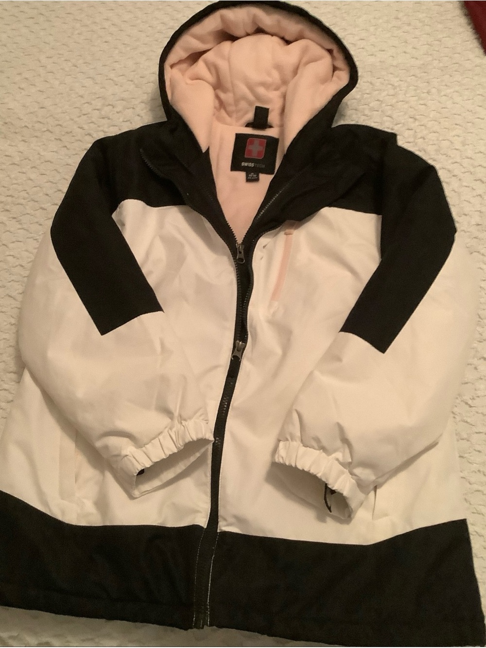 Swiss Tech Kids Two-Tone Hooded Puffer Jacket - White, Black & Pink Lining